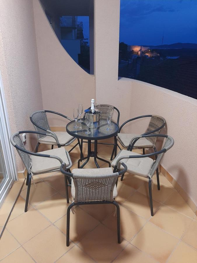 Bella Vista Apartment Šibenik Exteriör bild